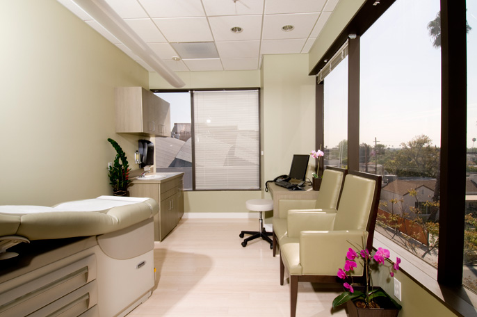 Webby Hills Cancer  Center Examination Rooms